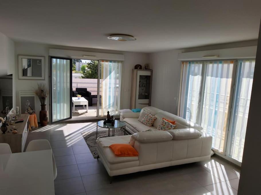 Magnifique Rooftop Duplex Climatise Familial, Aux Arceaux Montpellier Exterior photo